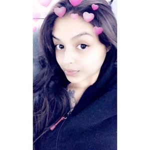 Meet your Posher, Athena